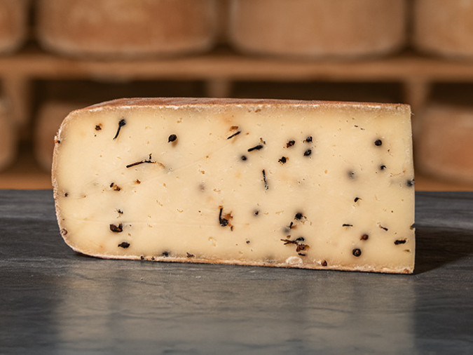 RACLETTE WITH WILD PEPPER | Mons Fromager Affineur MOF