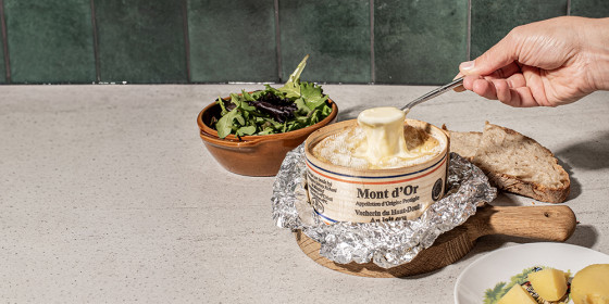 Mont d'Or au four : cuisson, choix du fromage et service